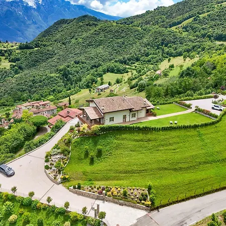 Hegemone * Tremosine