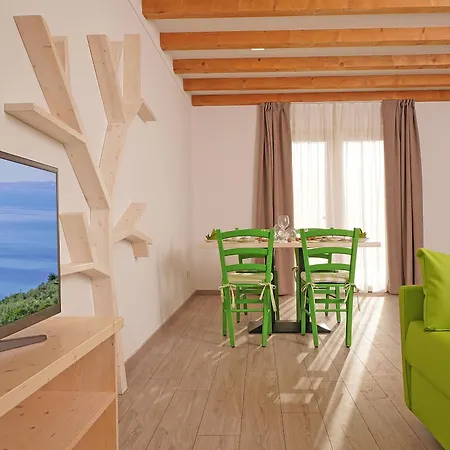 Apartment Hegemone