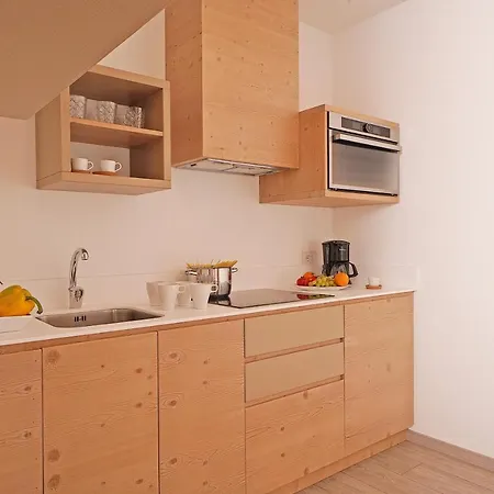 Hegemone Apartment *