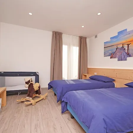 Hegemone Tremosine