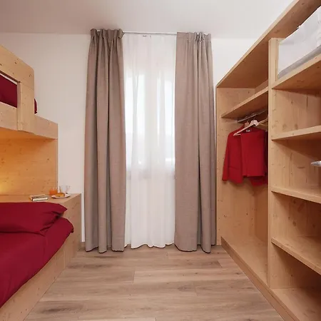 Hegemone Apartment *