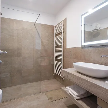 Apartment Hegemone