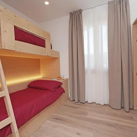 Hegemone Apartment