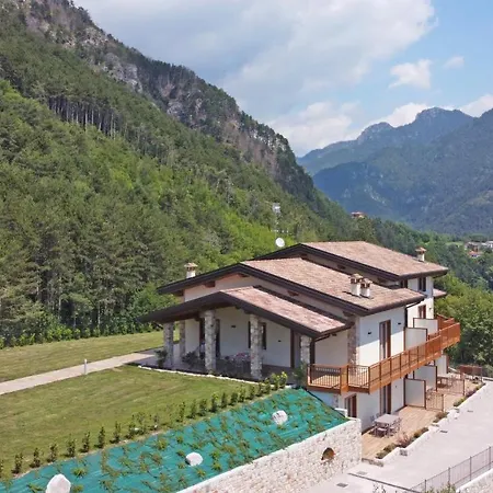 Hegemone Tremosine