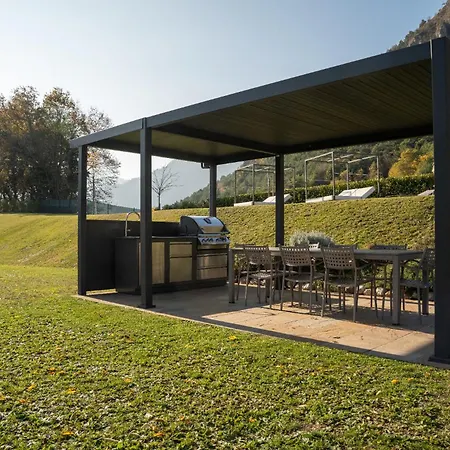 Hegemone * Tremosine